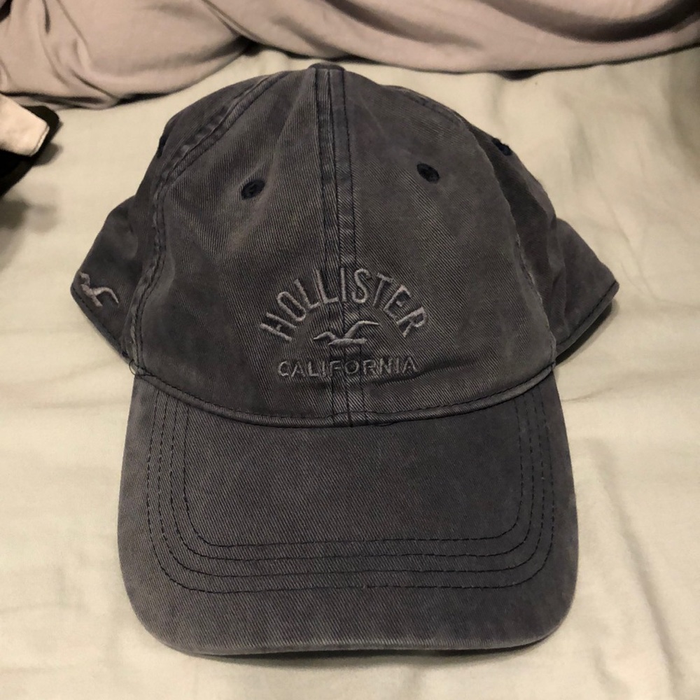 Hollister hat